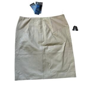NWT - PAMELA MCCOY, LEATHER Pencil Skirt, SIZE 16, Taupe colored